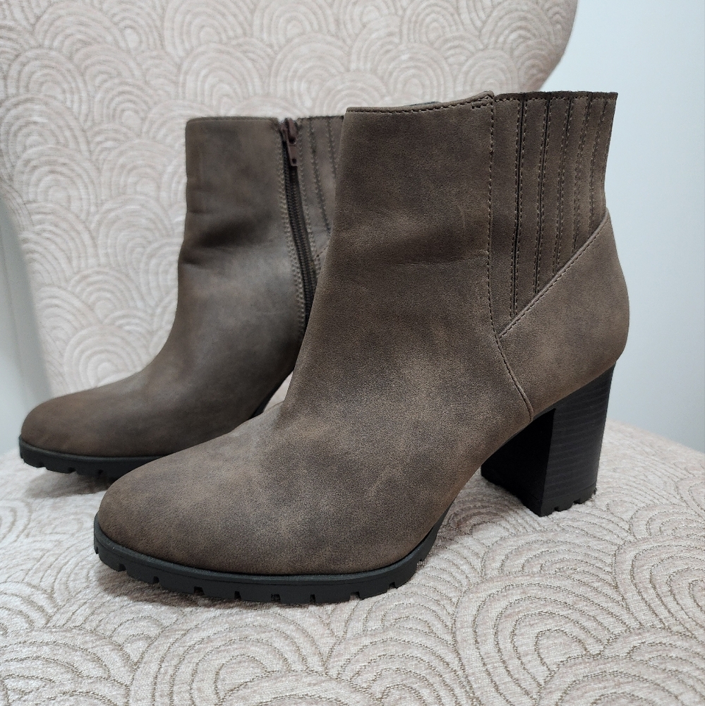 Kelly & Katie Taupe Brown Nubeck Ankle Booties